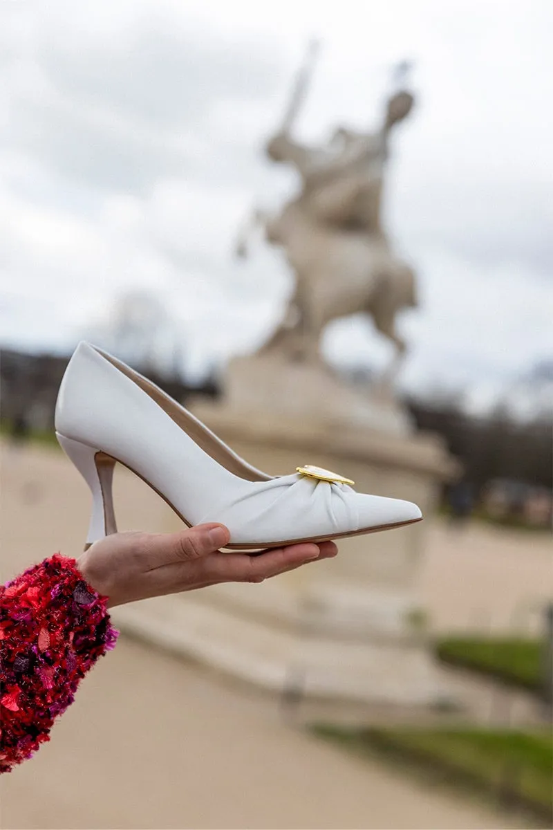 BETTY WHITE PUMPS