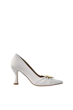 BETTY WHITE PUMPS