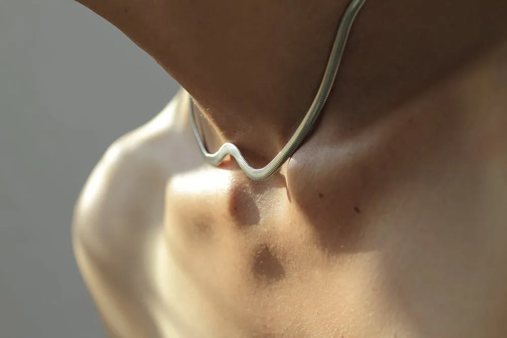 CURVE NECKLACE