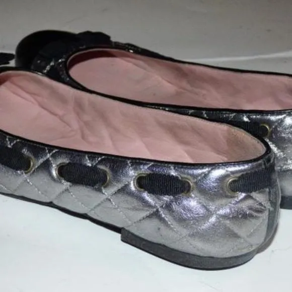 Marc Jacobs size 7 quilted silver leather & black patent leather flats