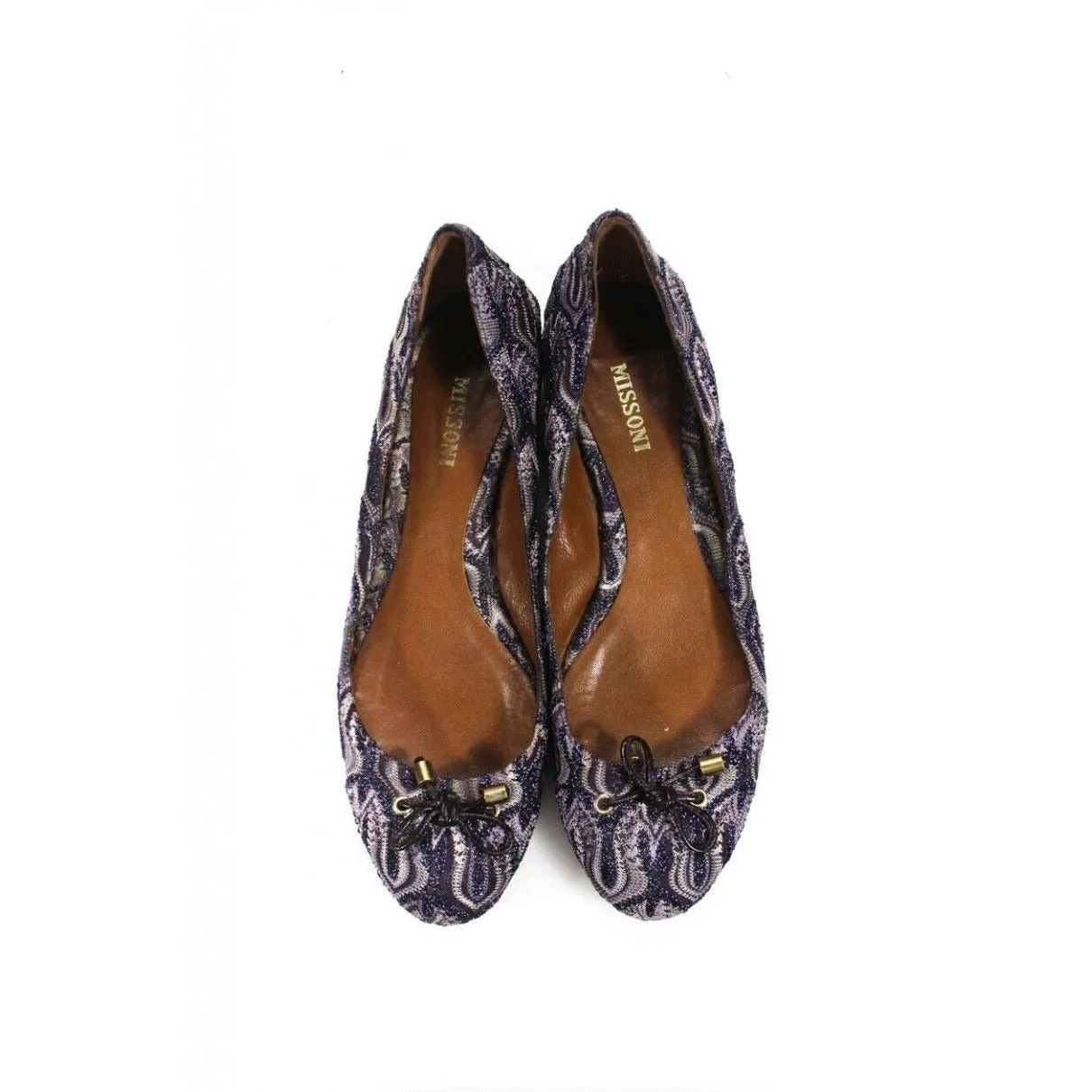Missoni, size 39 EU, purple & ivory metallic chevron knit over leather ballet flats with almond shaped toes, .5" heels & leather soles