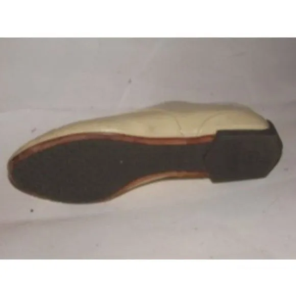 Tsubo Light Beige Pale Yellow Patent Loafer