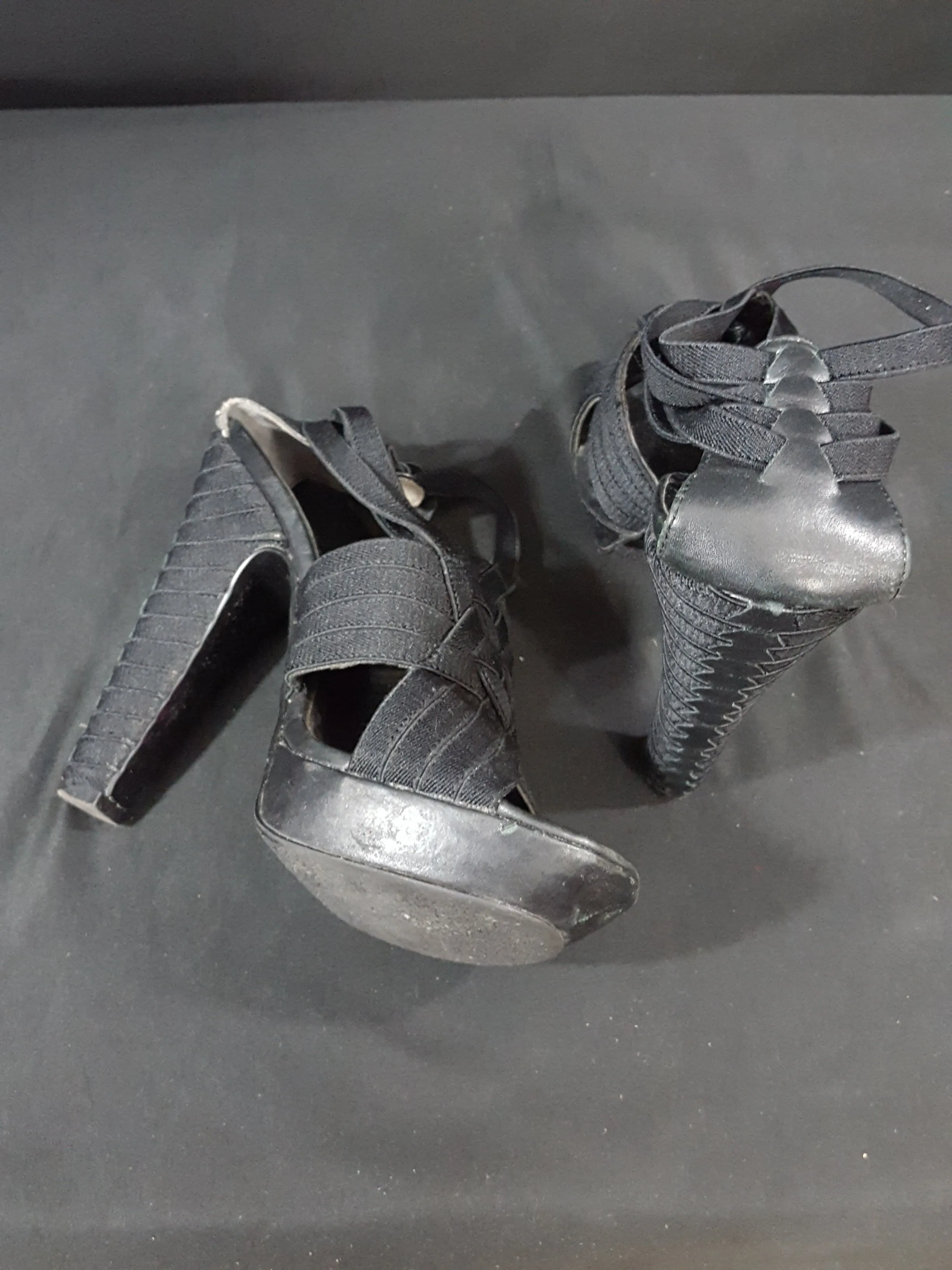 United Nude Elastic Tangle Hi Sandals sz. 39