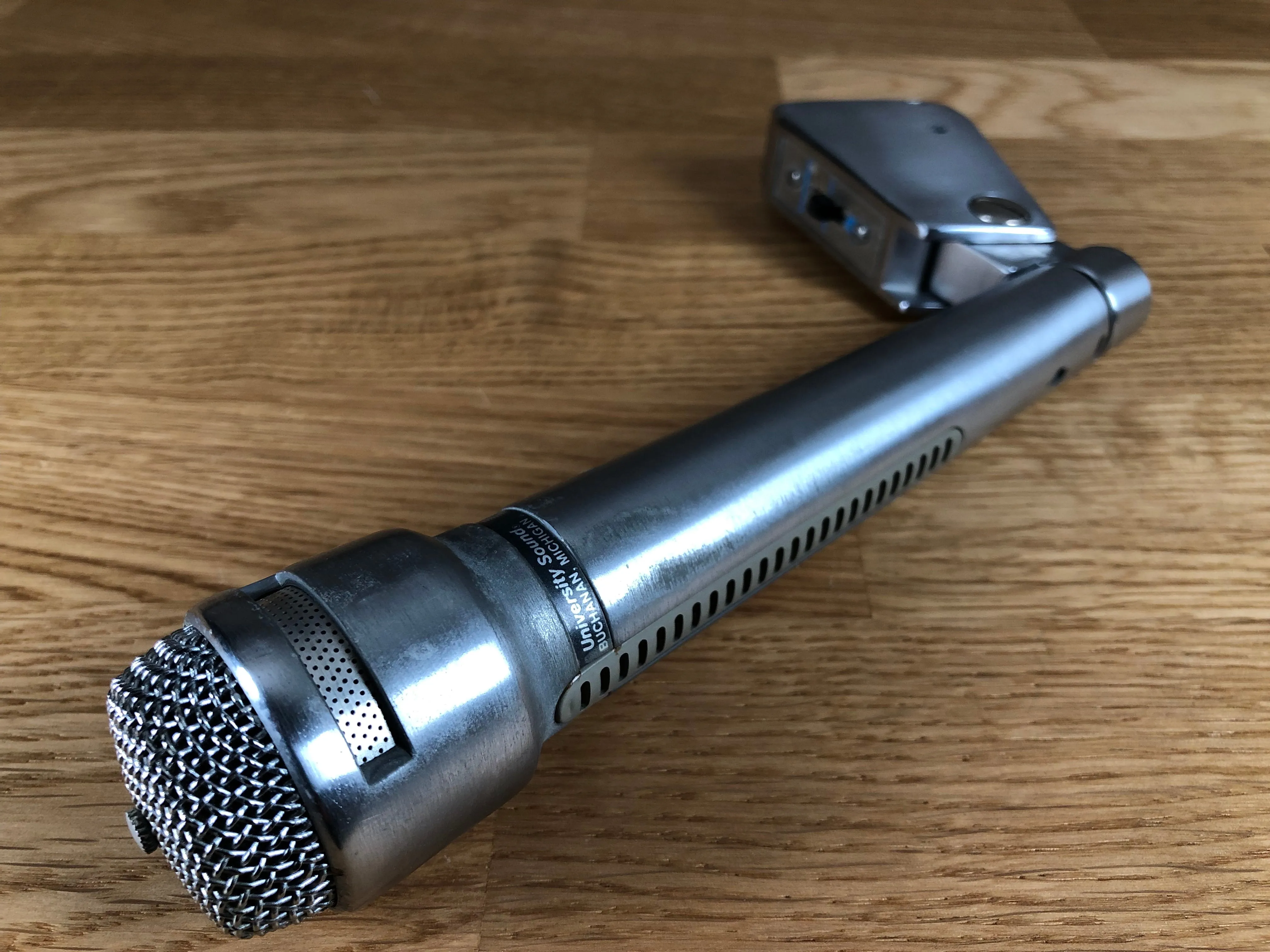University Sound US664A / 664A Dynamic Microphone